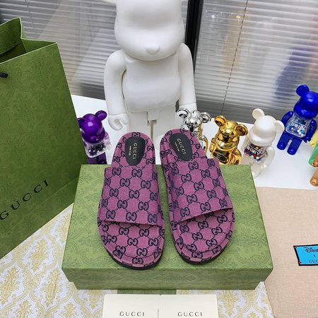 Gucci Slippers colorful GG fabric