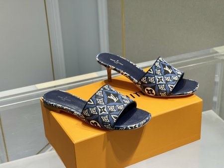 Louis Vuitton Reviva slippers