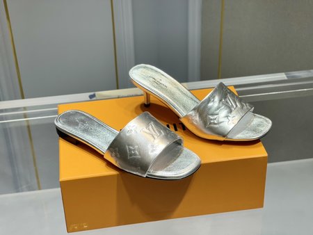 Louis Vuitton Reviva slippers