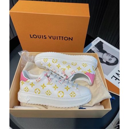 Louis Vuitton Platform casual sneakers with outer logo