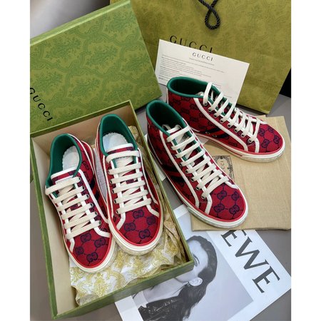 Gucci Arrival tennis 1977 Classic series canvas shoes... This year s most popular multicolor series original development. Each color fabric is customi