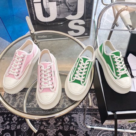 Chanel Platform casual sneakers