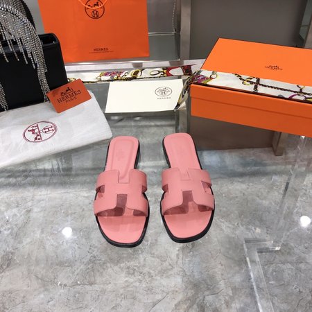 Hermes Classic H slippers