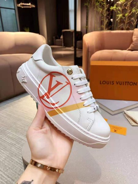 Louis Vuitton Casual shoes leather shoes