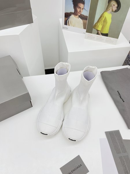 Balenciaga Socks and shoes Speed ??3.0