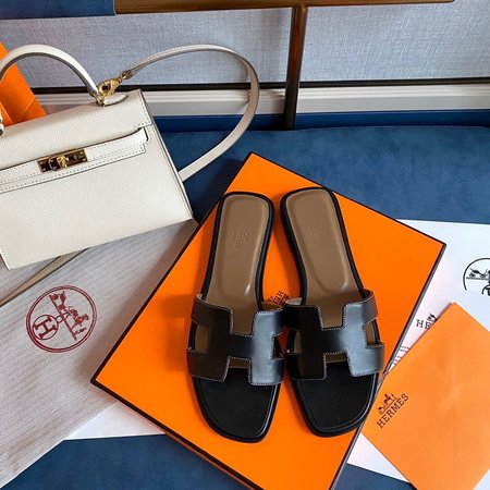 Hermes Cowhide slippers