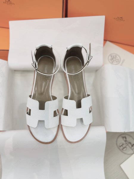 Hermes H flat sandals