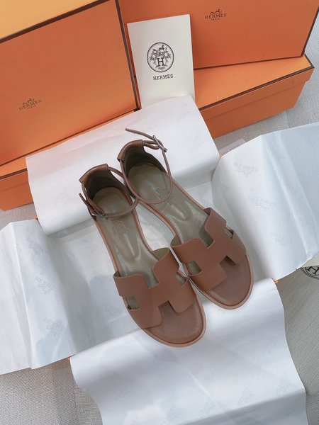 Hermes H flat sandals