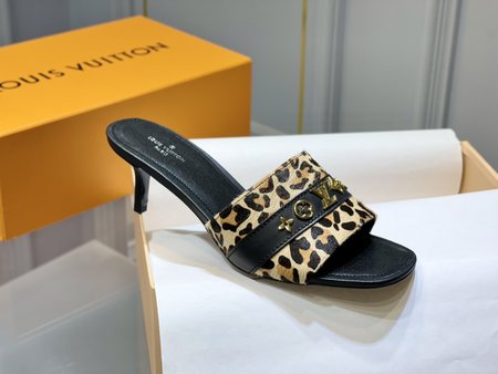 Louis Vuitton Reviva slippers