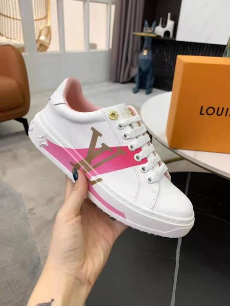 Louis Vuitton leather casual shoes