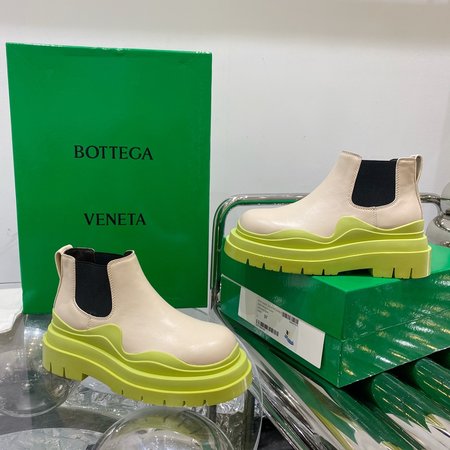 Bottega Veneta Macaron boots