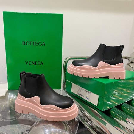 Bottega Veneta Macaron boots