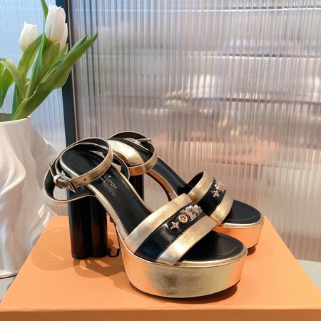 Louis Vuitton Cowhide chunky heel sandals