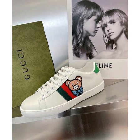 Gucci Casual sneakers flat bottom