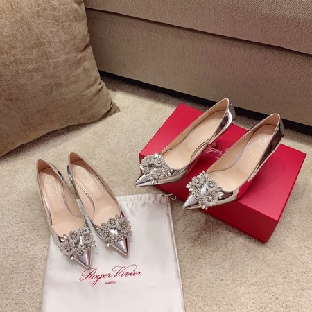 Roger Vivier Bouquet Strass flower cluster diamond buckle high heels