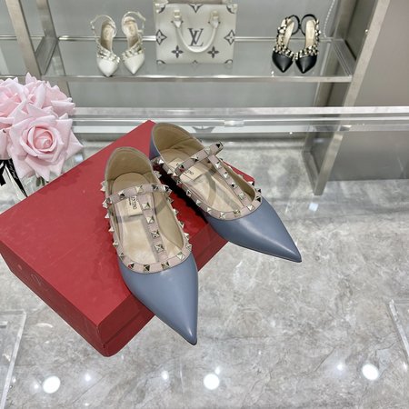 Valentino Rockstud Calfskin Pumps