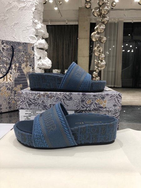 Dior Letter embroidered platform slippers