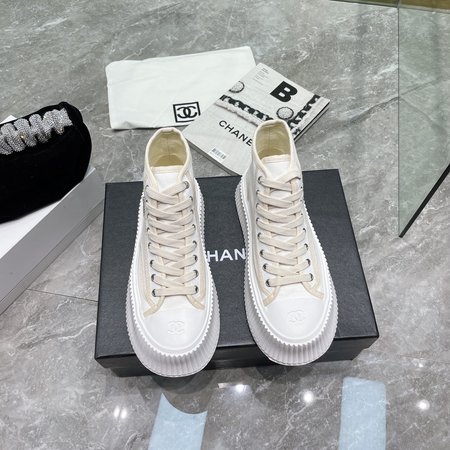 Chanel Platform casual sneakers