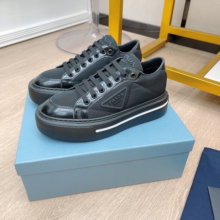 Prada Macro Re-Nylo casual sneakers