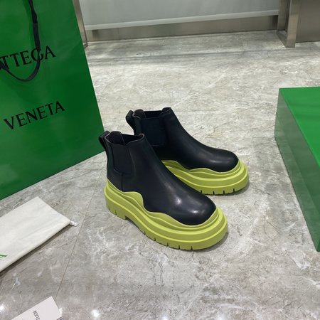 Bottega Veneta Color outsole leather boots