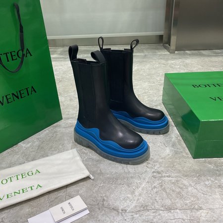 Bottega Veneta Color outsole leather boots