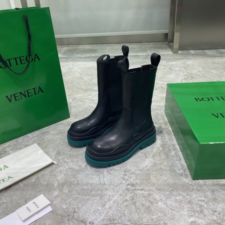 Bottega Veneta Perfectly engraved cowhide boots