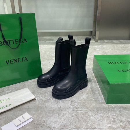 Bottega Veneta Perfectly engraved cowhide boots