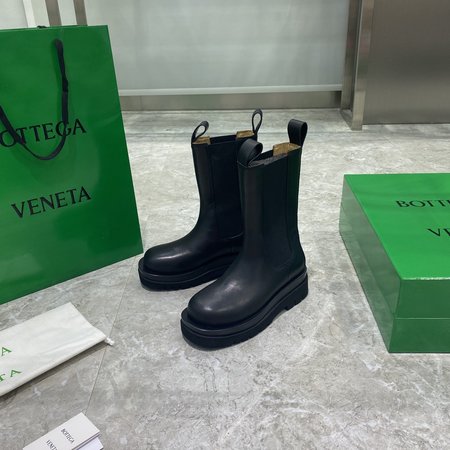 Bottega Veneta Perfectly engraved cowhide boots