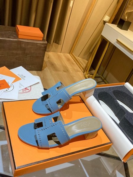 Hermes classic slippers