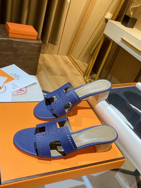 Hermes classic slippers