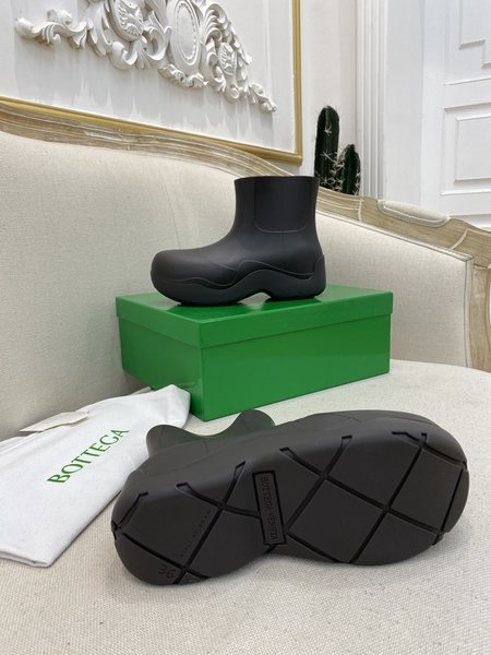 Bottega Veneta rain boots