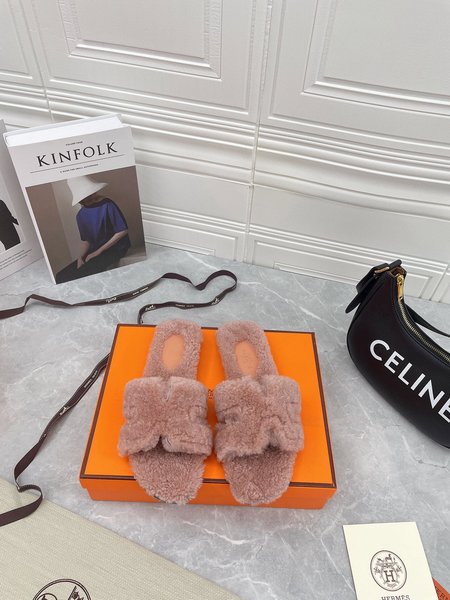 Hermes Fur slippers