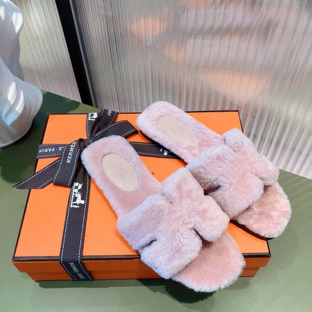 Hermes Teddy Oran wool slippers