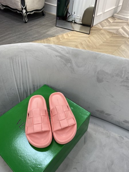 Bottega Veneta Woven series slippers