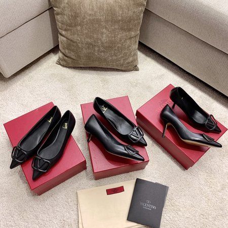 Valentino Pointed toe sheepskin women s shoes V-buckle sheepskin heel height: 1cm, 4cm, 7.5cm