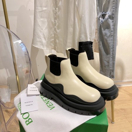 Bottega Veneta Color sole boots