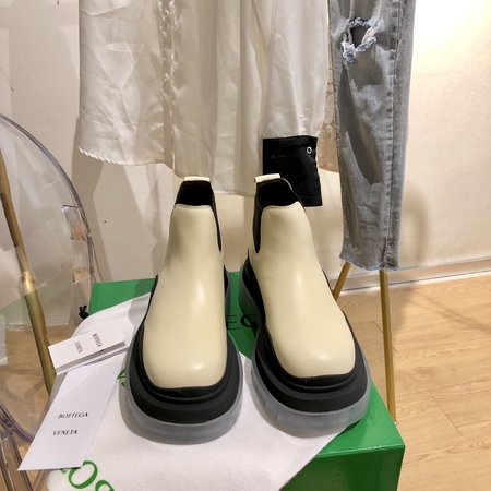 Bottega Veneta Color sole boots