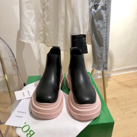 Bottega Veneta Color sole boots