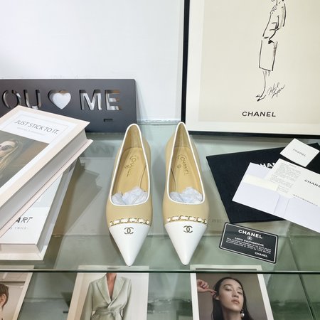 Chanel Pointed CC Logo women s heel height 1.5cm