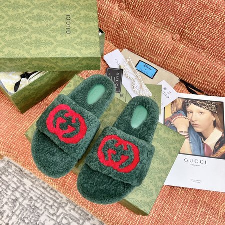 Gucci Platform Furry Slippers with GG Wool LOGO Pattern