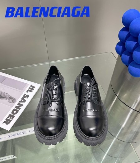 Balenciaga Show style small leather shoes
