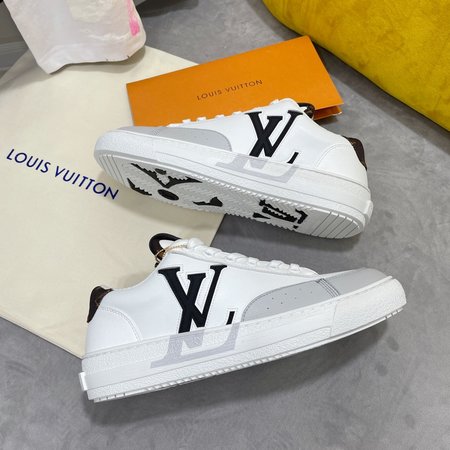 Louis Vuitton Casual flat shoes High Top & Low Top