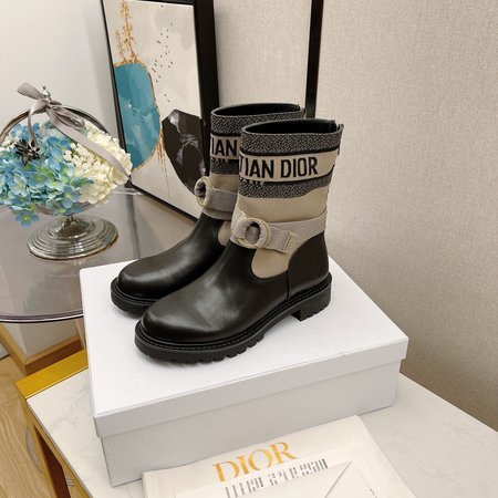 Dior D-MAJOR ZIP BACK BOOTS