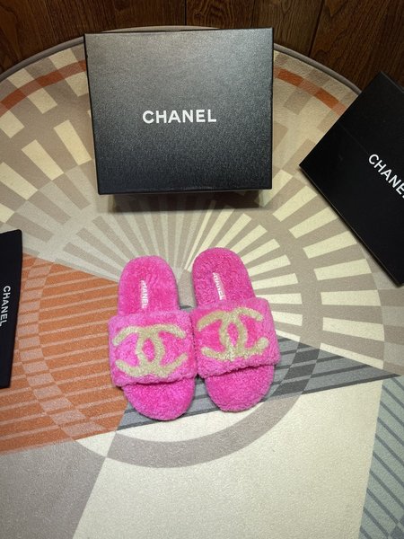 Chanel Wool slippers