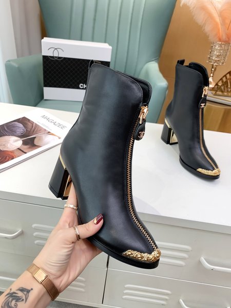 Chanel Classic women s boots with a heel height of 7.5cm