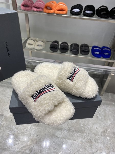 Balenciaga Political CamPaiGn Fur Slippers