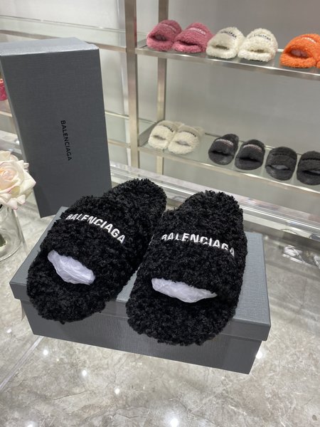 Balenciaga Political CamPaiGn Fur Slippers