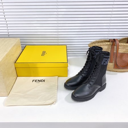 Fendi Knitted logo series cowhide boots with sheepskin inside