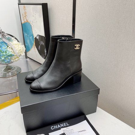 Chanel Thick heel short boots with height: 5.5cm