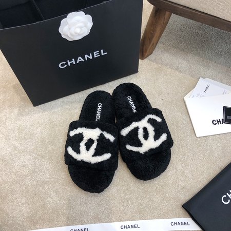 Chanel Wool slippers lamb wool